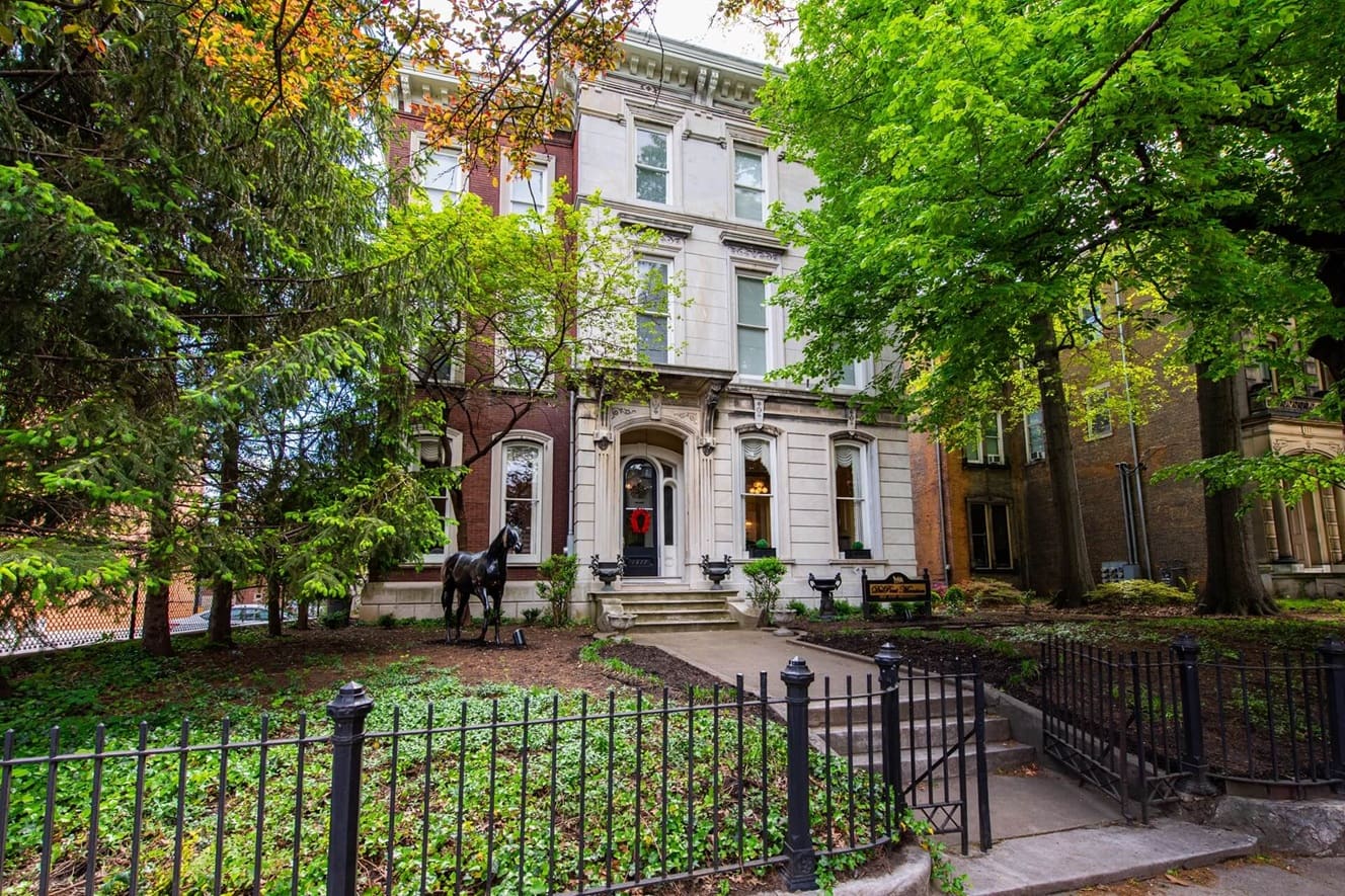 DuPont Mansion Bed & Breakfast
