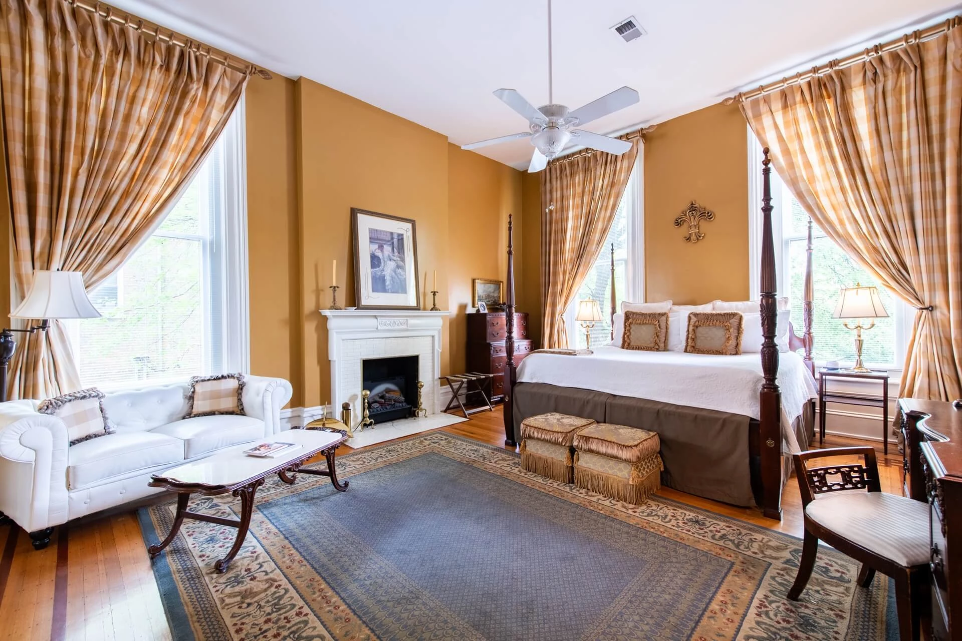 Alfred I DuPont Suite