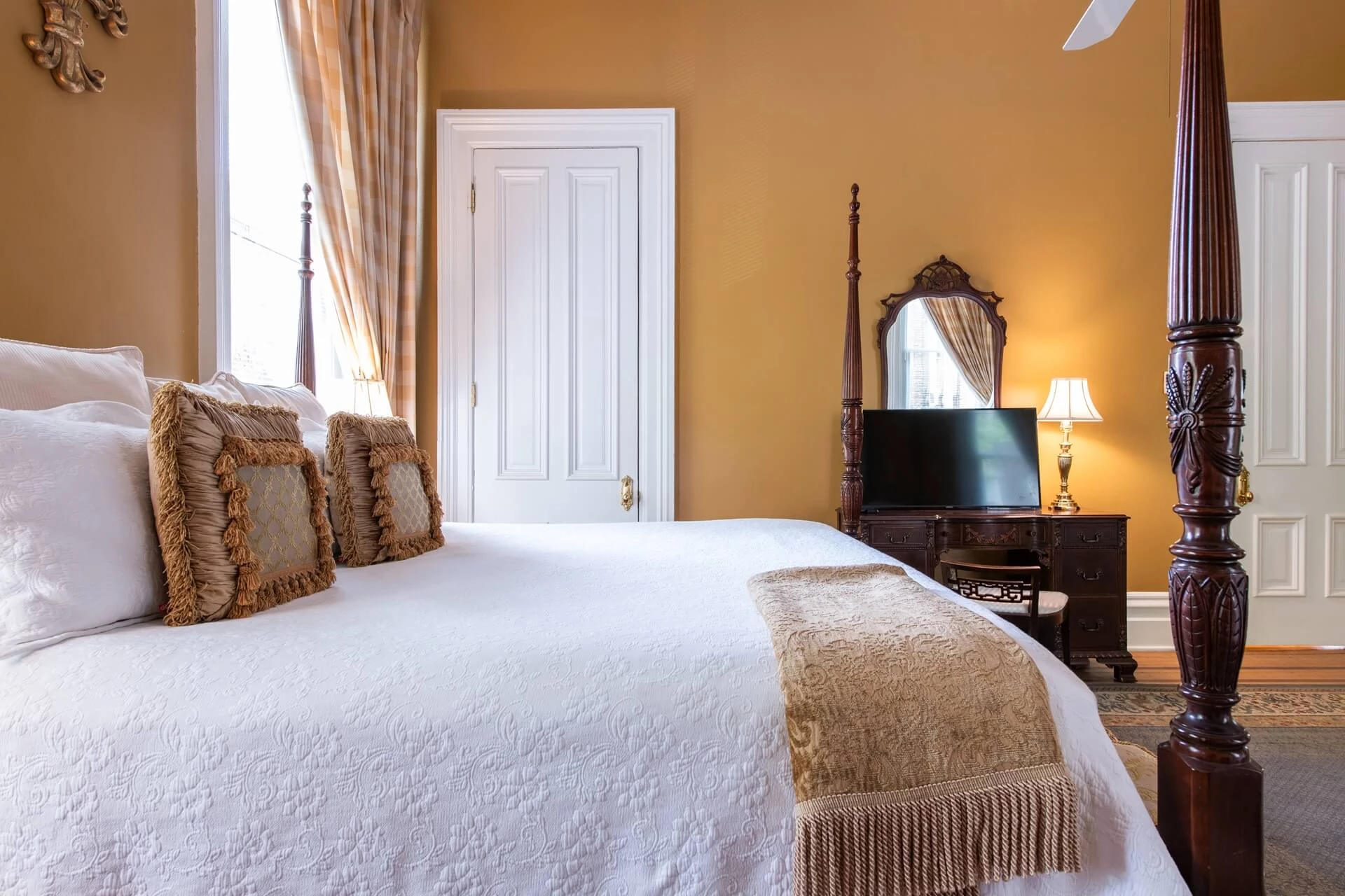 Alfred I DuPont Suite